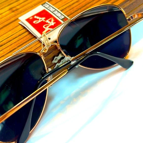COPY - Ray-Ban Aviator Blue Mirror: NEW- Tags - Picture 6 of 8